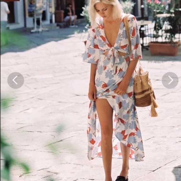 l*space Maxi Wrap Tie Dress with Cutout - Picture 3 of 11